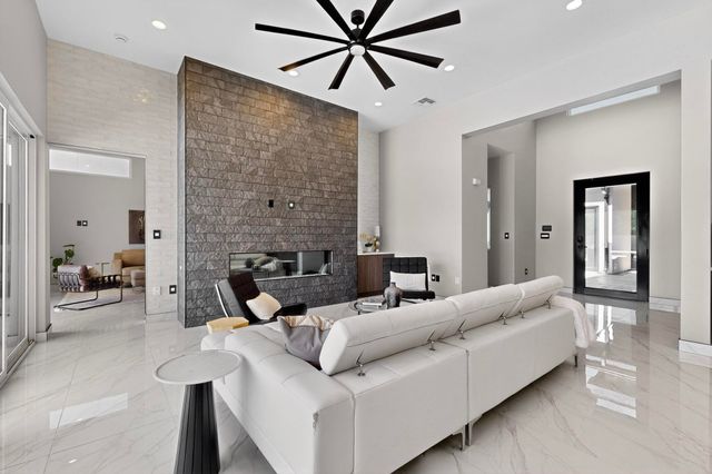 416 Bledsoe Road NW, Albuquerque, NM 87107