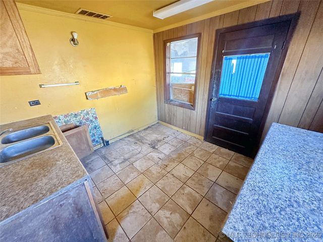 301 N Lee Street, Fort Gibson, OK 74434