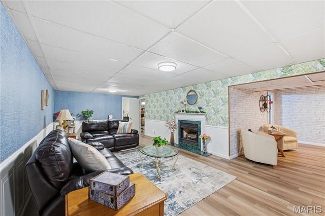 8 W Lockhaven CT Court, Edwardsville, IL 62025