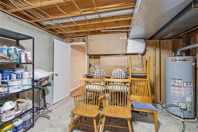 8 W Lockhaven CT Court, Edwardsville, IL 62025