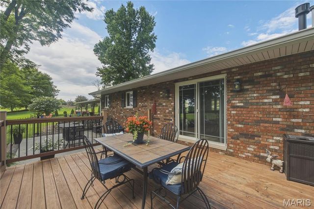 8 W Lockhaven CT Court, Edwardsville, IL 62025