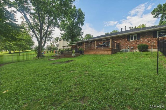 8 W Lockhaven CT Court, Edwardsville, IL 62025