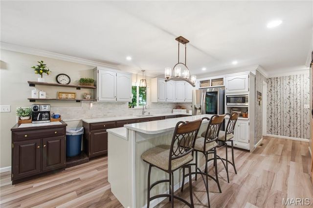 8 W Lockhaven CT Court, Edwardsville, IL 62025