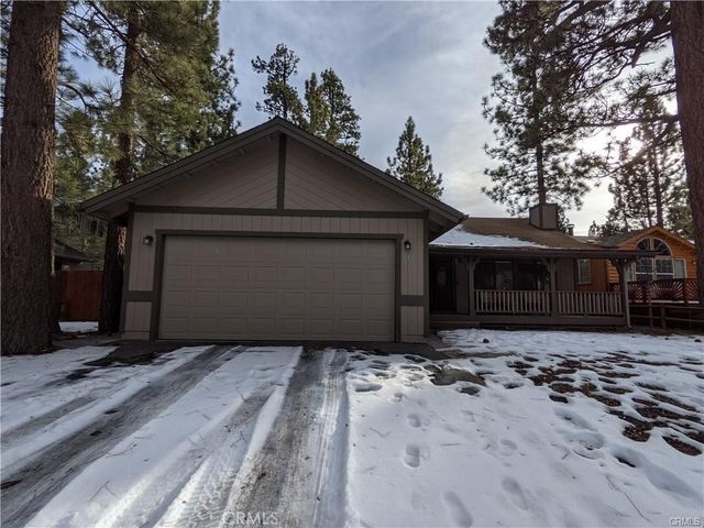 542 E Barker Boulevard, Big Bear City, CA 92314