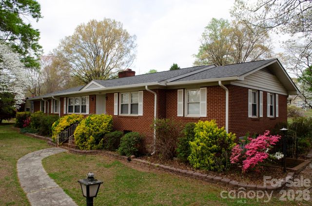 4646 Rainbow Drive, Kannapolis, NC 28081