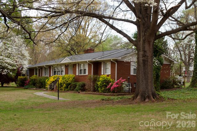 4646 Rainbow Drive, Kannapolis, NC 28081