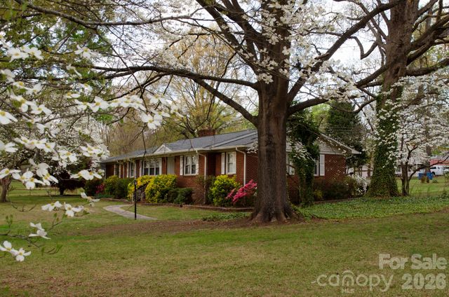 4646 Rainbow Drive, Kannapolis, NC 28081