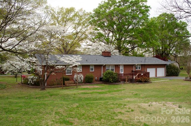 4646 Rainbow Drive, Kannapolis, NC 28081