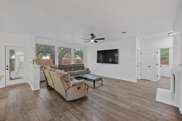 4433 Chickasaw CT, Austin, TX 78749