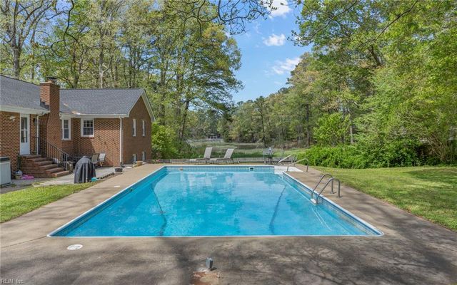 3838 Winthrope CIR, Virginia Beach, VA 23452