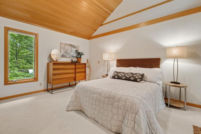 25633 E Comfort Drive, Wyoming, MN 55013