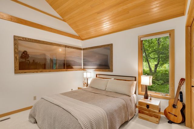 25633 E Comfort Drive, Wyoming, MN 55013