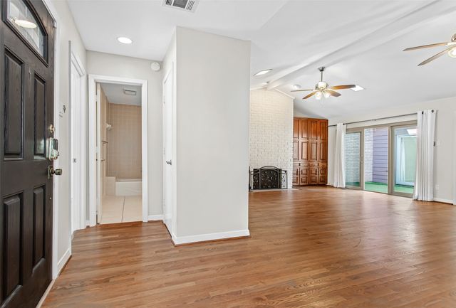 6807 Anglebluff Circle, Dallas, TX 75248