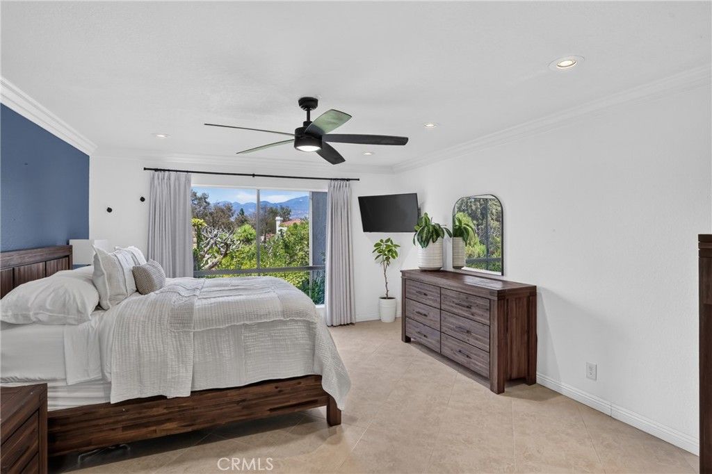 Image 17 of property listing at 27871 Esporlas 27, Mission Viejo, CA 92692