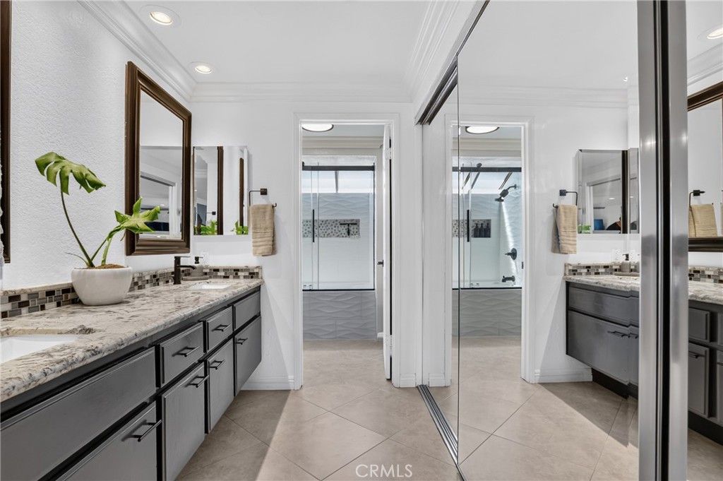 Image 20 of property listing at 27871 Esporlas 27, Mission Viejo, CA 92692