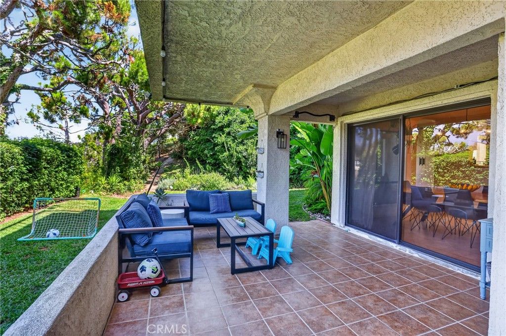 Image 27 of property listing at 27871 Esporlas 27, Mission Viejo, CA 92692