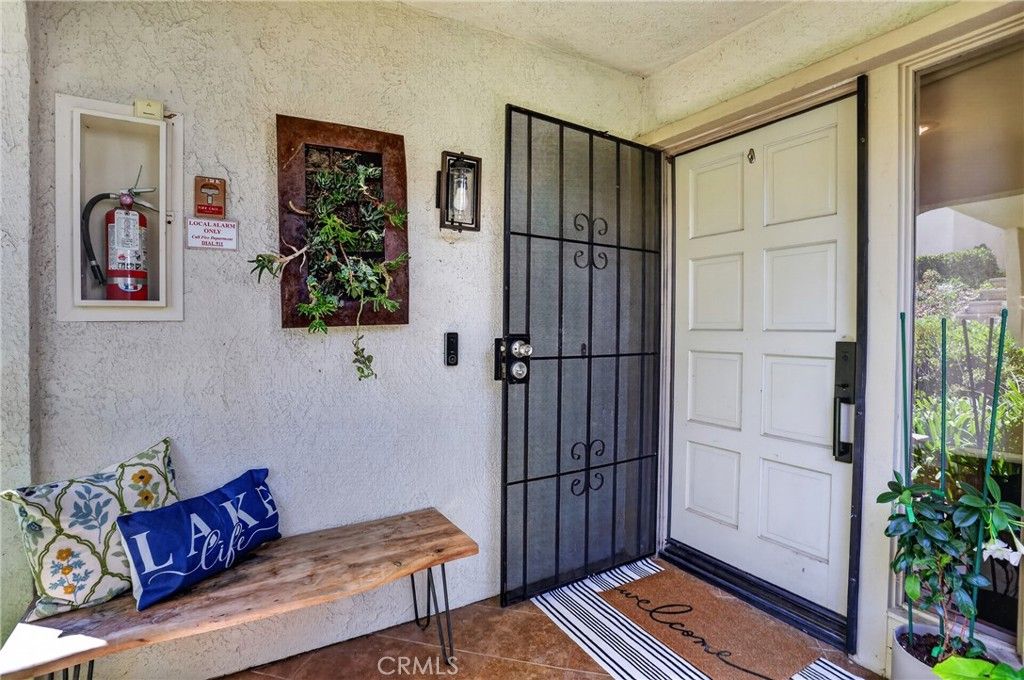Image 30 of property listing at 27871 Esporlas 27, Mission Viejo, CA 92692