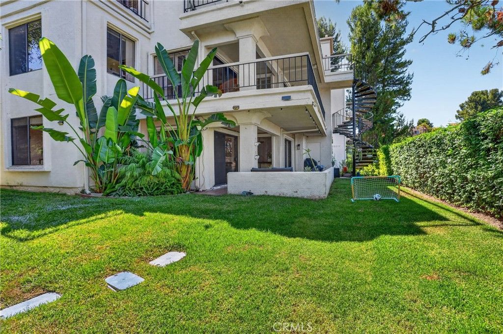 Image 31 of property listing at 27871 Esporlas 27, Mission Viejo, CA 92692
