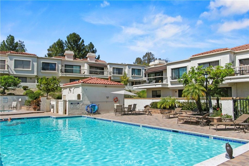 Image 37 of property listing at 27871 Esporlas 27, Mission Viejo, CA 92692