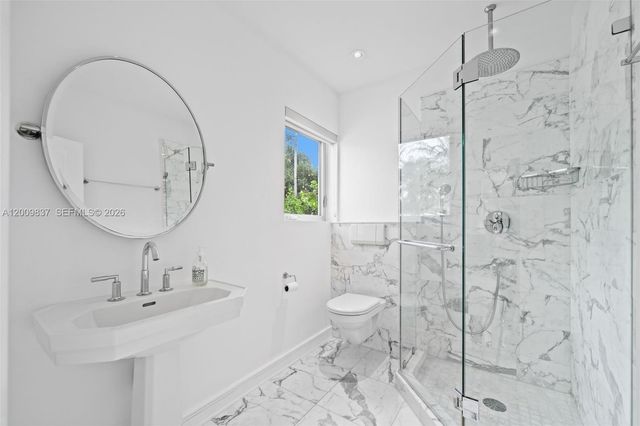 114 3 San Marino Ter, Miami Beach, FL 33139