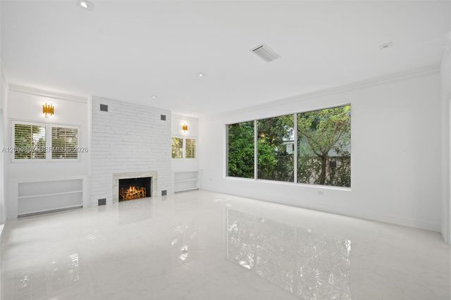 114 3 San Marino Ter, Miami Beach, FL 33139
