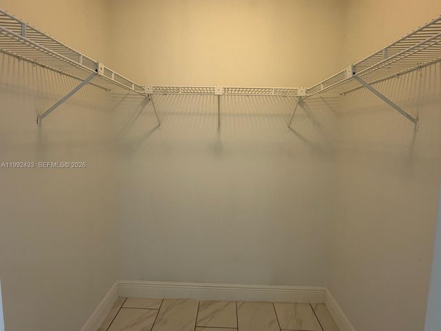 2356 Royal Oaks Boulevard, Kissimmee, FL 34744