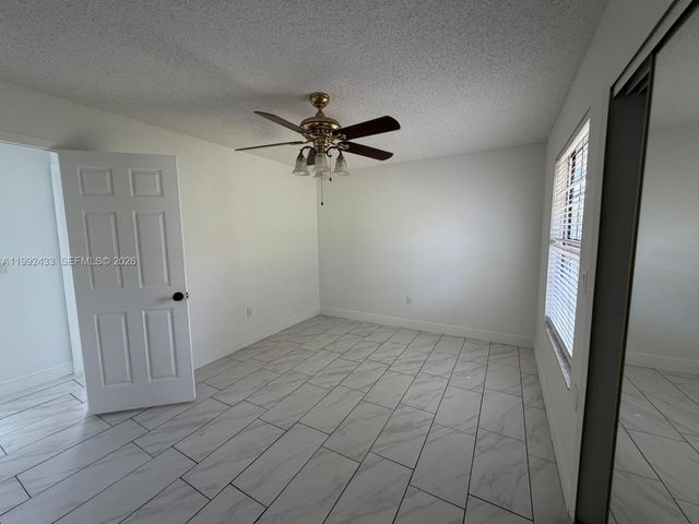2356 Royal Oaks Boulevard, Kissimmee, FL 34744
