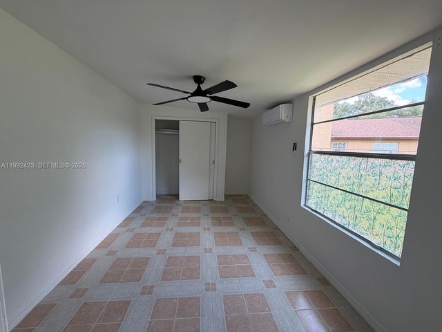 2356 Royal Oaks Boulevard, Kissimmee, FL 34744
