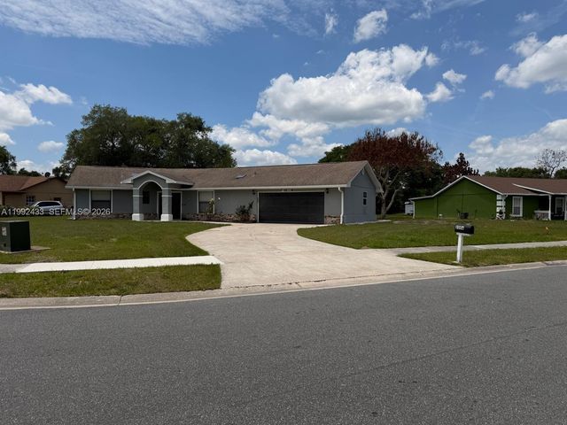 2356 Royal Oaks Boulevard, Kissimmee, FL 34744