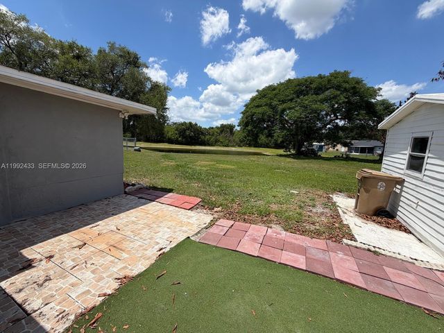 2356 Royal Oaks Boulevard, Kissimmee, FL 34744