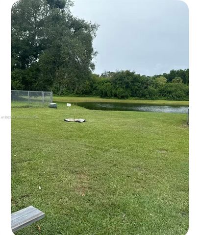 2356 Royal Oaks Boulevard, Kissimmee, FL 34744
