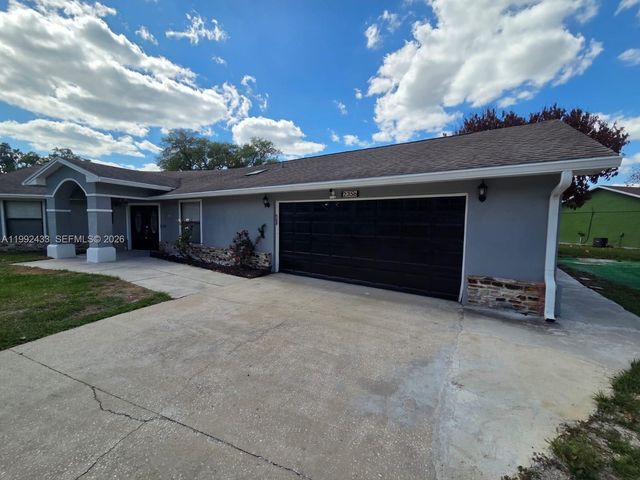 2356 Royal Oaks Boulevard, Kissimmee, FL 34744