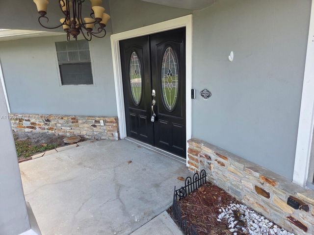 2356 Royal Oaks Boulevard, Kissimmee, FL 34744