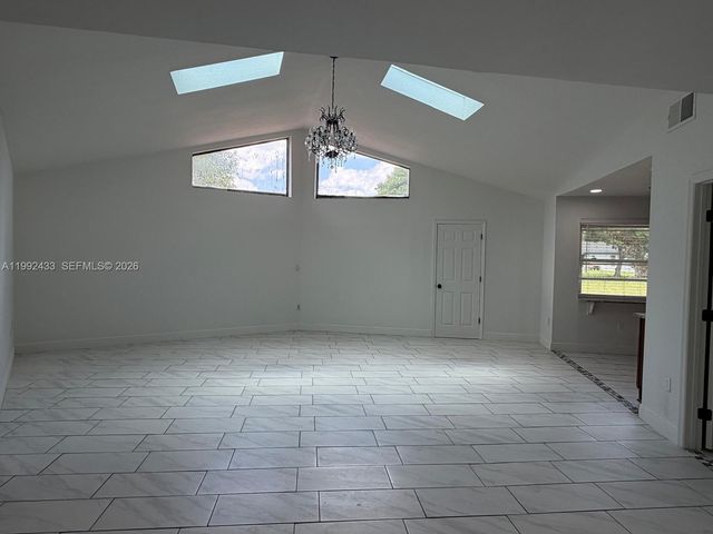 2356 Royal Oaks Boulevard, Kissimmee, FL 34744