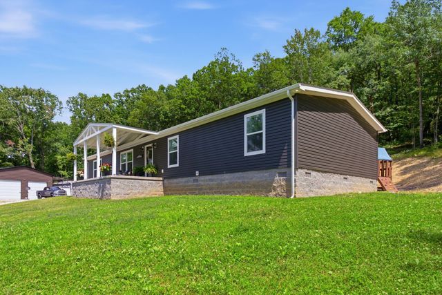 779 Narrow Gap Road, Paint Lick, KY 40461