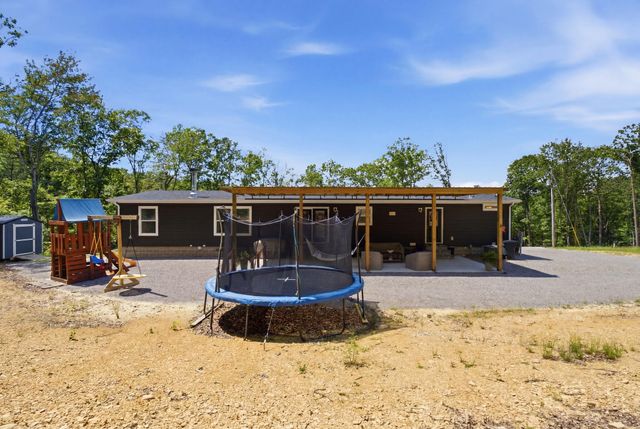 779 Narrow Gap Road, Paint Lick, KY 40461