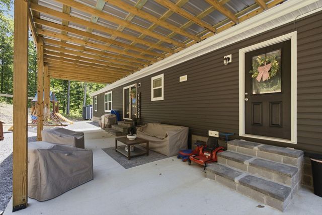 779 Narrow Gap Road, Paint Lick, KY 40461