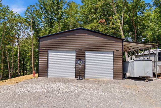 779 Narrow Gap Road, Paint Lick, KY 40461