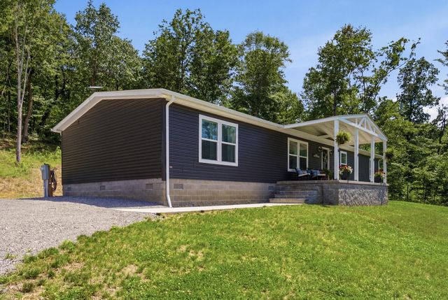 779 Narrow Gap Road, Paint Lick, KY 40461