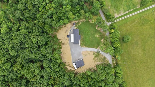 779 Narrow Gap Road, Paint Lick, KY 40461