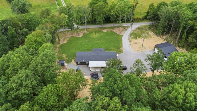 779 Narrow Gap Road, Paint Lick, KY 40461