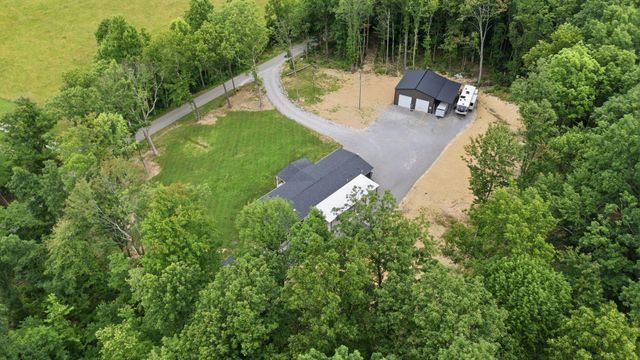 779 Narrow Gap Road, Paint Lick, KY 40461