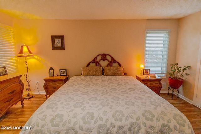 8 Hidden Harbor Drive, Point Pleasant, NJ 08742