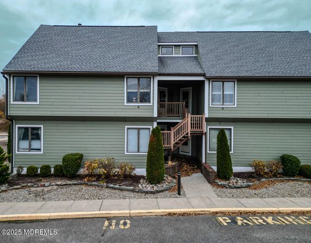 8 Hidden Harbor Drive, Point Pleasant, NJ 08742