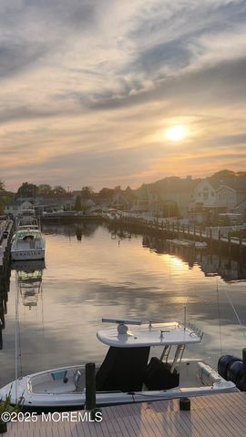 8 Hidden Harbor Drive, Point Pleasant, NJ 08742