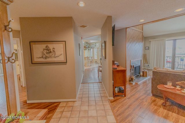 8 Hidden Harbor Drive, Point Pleasant, NJ 08742