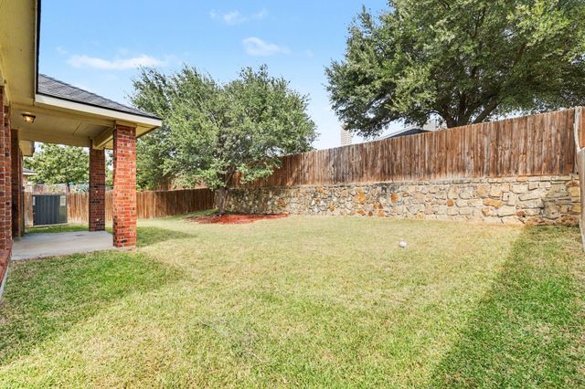 8738 Misty Bluff Court, Dallas, TX 75249
