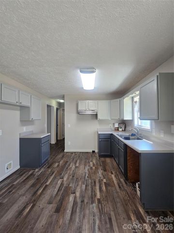 122 Kendra Drive, Mooresville, NC 28117