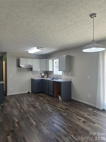 122 Kendra Drive, Mooresville, NC 28117