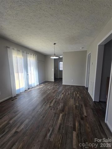 122 Kendra Drive, Mooresville, NC 28117